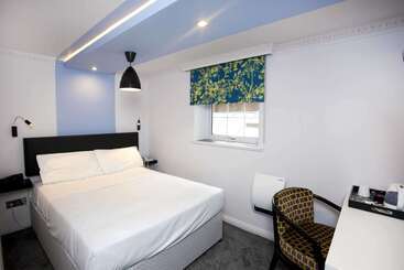 St James Hotel; Bw Premier Collection
