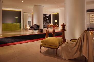 Hotel St Martins Lane London