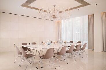 Hotel St Martins Lane London