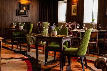 Hotel St Martins Lane London