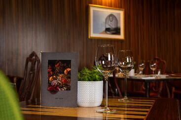 Hotel St Martins Lane London