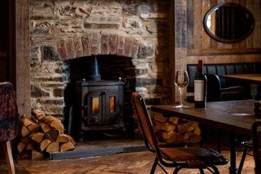 هتل The Ambleside Inn The Inn Collection Group