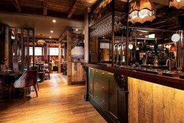 هتل The Ambleside Inn   The Inn Collection Group