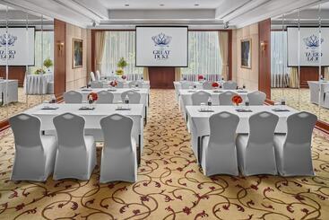 هتل The Great Duke Phnom Penh