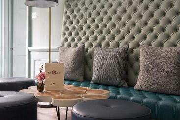 هتل The Queensberry