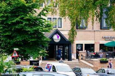 Village Hotel Leeds North