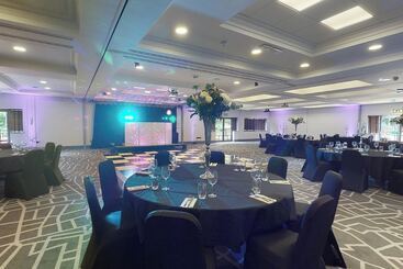Village Hotel Leeds North