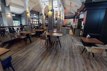 Village Hotel Liverpool