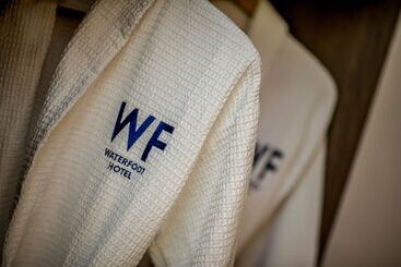 هتل Waterfoot