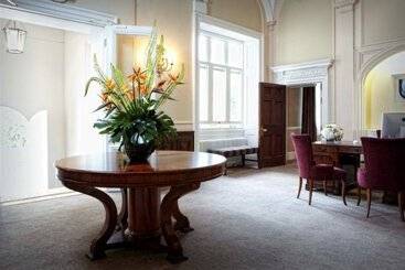 Otel Wivenhoe House