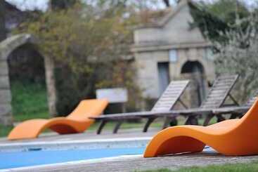 هتل Woolley Grange   A Luxury Family