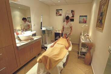 Imperial Hotel & Spa