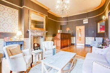 OYO Somerset Hotel Baker Street London - London