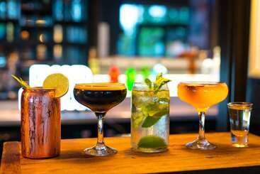 استراحتگاه Village Hotel Wirral