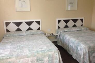 Davidson Motel