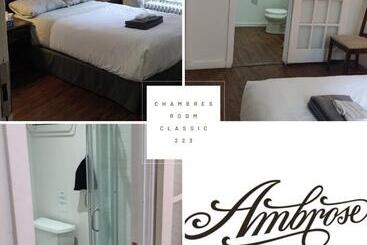 בית מלון כפרי Ambrose House & Cafe   Self Check In Guesthouse