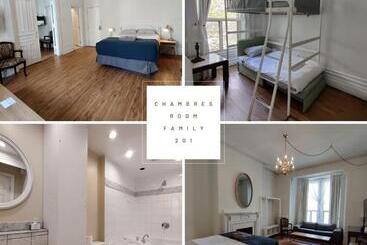בית מלון כפרי Ambrose House & Cafe   Self Check In Guesthouse