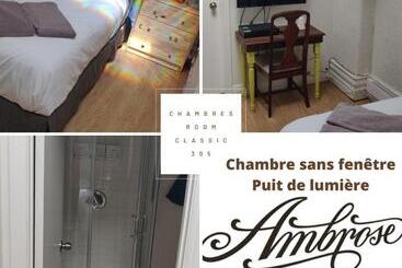 בית מלון כפרי Ambrose House & Cafe   Self Check In Guesthouse