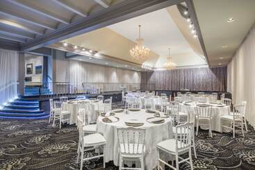 酒店 Armon Plaza Montreal Airpt, Trademark Collection By Wyndham