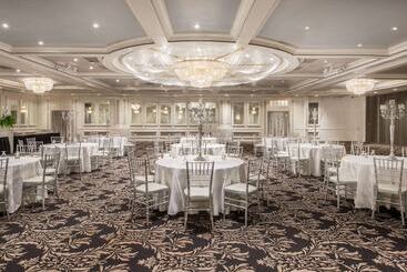 酒店 Armon Plaza Montreal Airpt, Trademark Collection By Wyndham