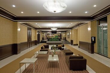 酒店 Armon Plaza Montreal Airpt, Trademark Collection By Wyndham
