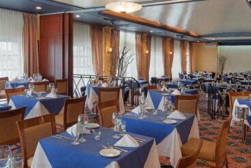 酒店 Armon Plaza Montreal Airpt, Trademark Collection By Wyndham