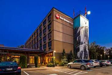 בית מלון כפרי Best Western Plus Barclay