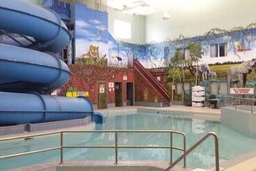 هتل Canad Inns Destination Centre Fort Garry