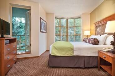 هتل Worldmark Whistler   Cascade Lodge