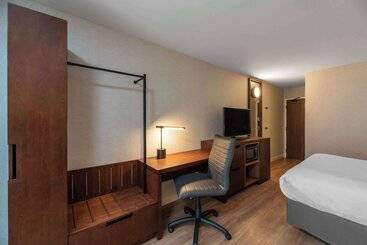 هتل Comfort Inn