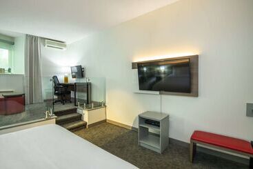 هتل Comfort Inn  Mont Laurier