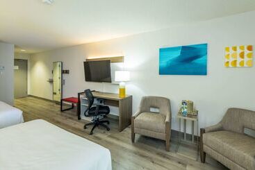 هتل Comfort Inn Mont Laurier
