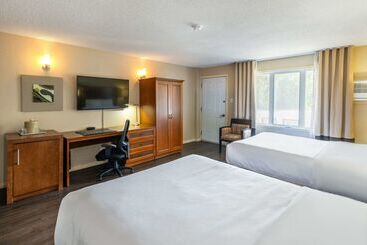 هتل Comfort Inn  Mont Laurier