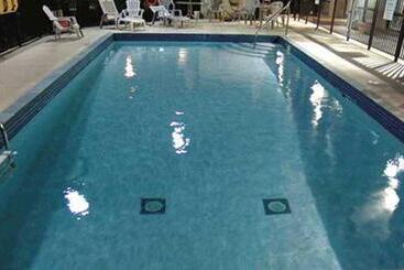 هتل Country Inn & Suites By Radisson, Toronto Mississauga, On