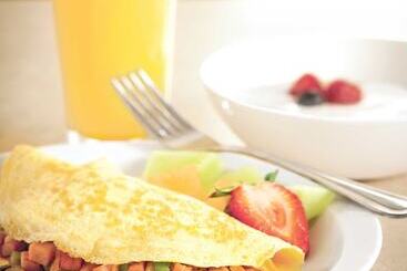 هتل Country Inn & Suites By Radisson, Winnipeg, Mb