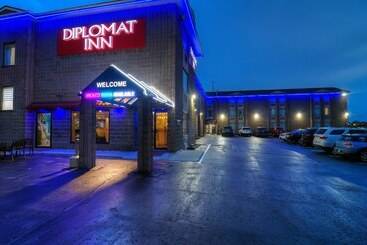هتل Diplomat Inn