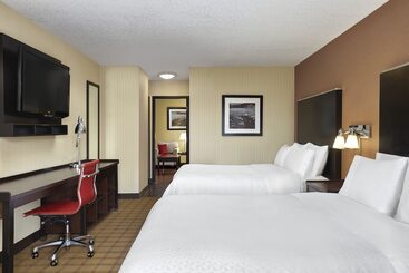 Four Points By Sheraton Hotel & Suites Calgary West