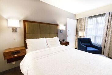هتل Hampton Inn By Hilton Vancouver Airport/richmond