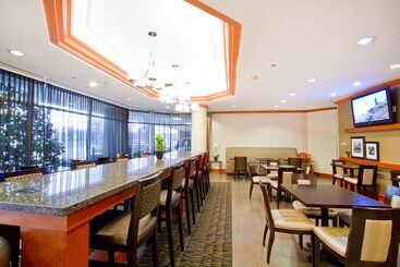 هتل Hampton Inn By Hilton Vancouver Airport/richmond