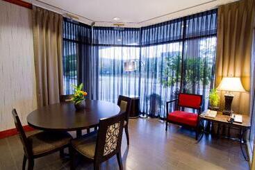 هتل Hampton Inn By Hilton Vancouver Airport/richmond