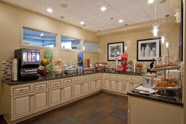 هتل Hampton Inn By Hilton Vancouver Airport/richmond