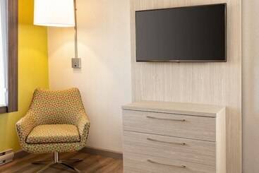 هتل Holiday Inn Express Quebec City Sainte Foy, An Ihg