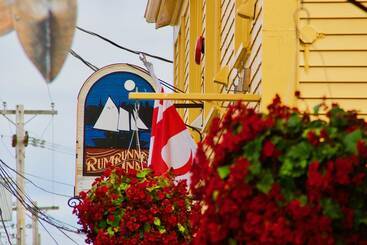 هتل Rum Runner Inn