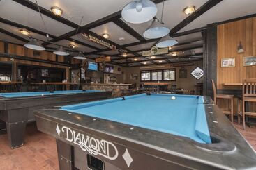 هتل The Drake Inn