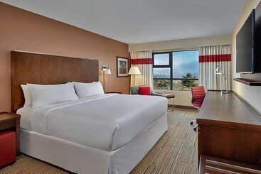 Grand Park Hotel Vancouver Airport, Ascend Hotel Collection