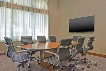 Grand Park Hotel Vancouver Airport, Ascend Hotel Collection