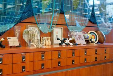 Grand Park Hotel Vancouver Airport, Ascend Hotel Collection