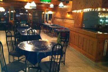 مُتل Travelers Inn