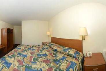 مُتل Travelers Inn