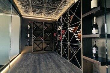 استراحتگاه The Hotel At Falcon Lake